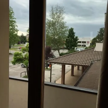 Commercio 2* Campogalliano