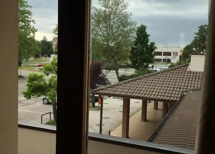 Commercio 2* Campogalliano